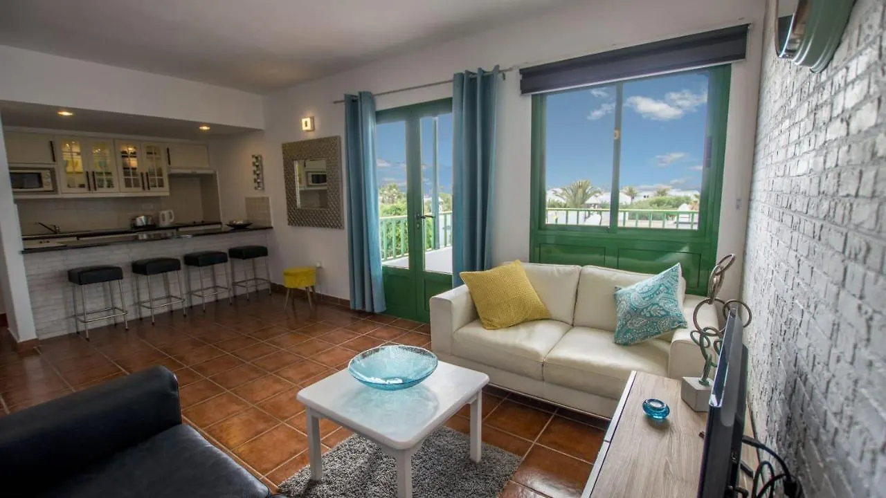 Club Valena 48 Sea Views, Wifi, Close To Beach & Amenities At Matagorda Puerto del Carmen  Puerto del Carmen (Lanzarote)