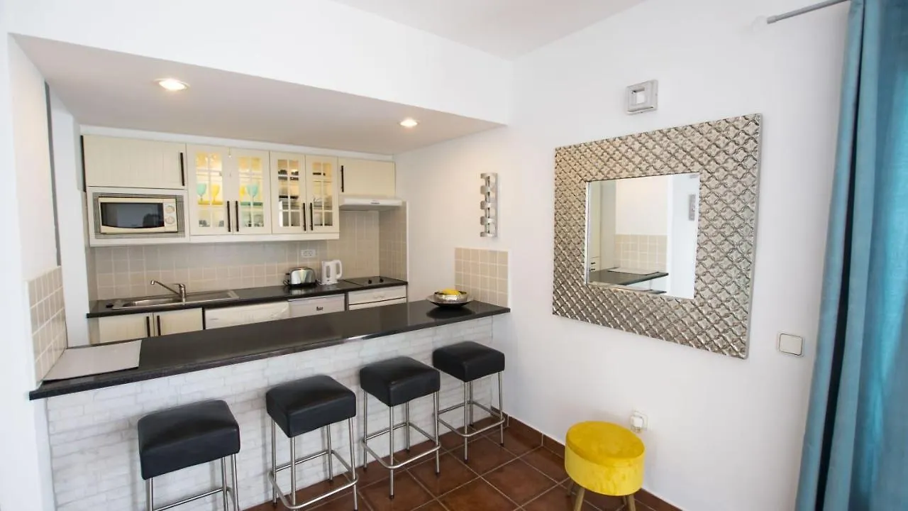 Apartment Club Valena 48 Sea Views, Wifi, Close To Beach & Amenities At Matagorda Puerto del Carmen