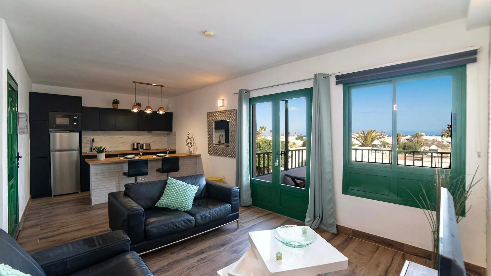Club Valena 48 Sea Views, Wifi, Close To Beach & Amenities At Matagorda Puerto del Carmen  Spain